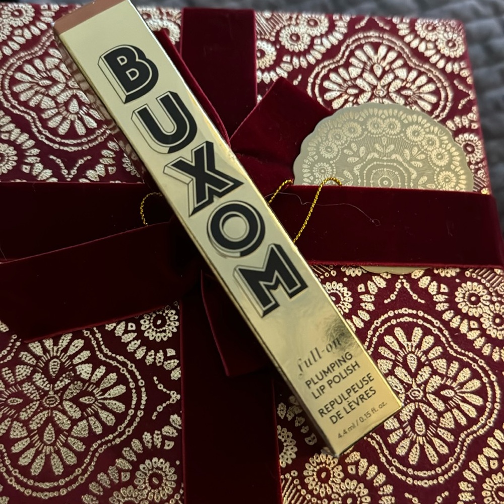 NIB Buxom Plumping Lip Polish (Shade Fortuna)